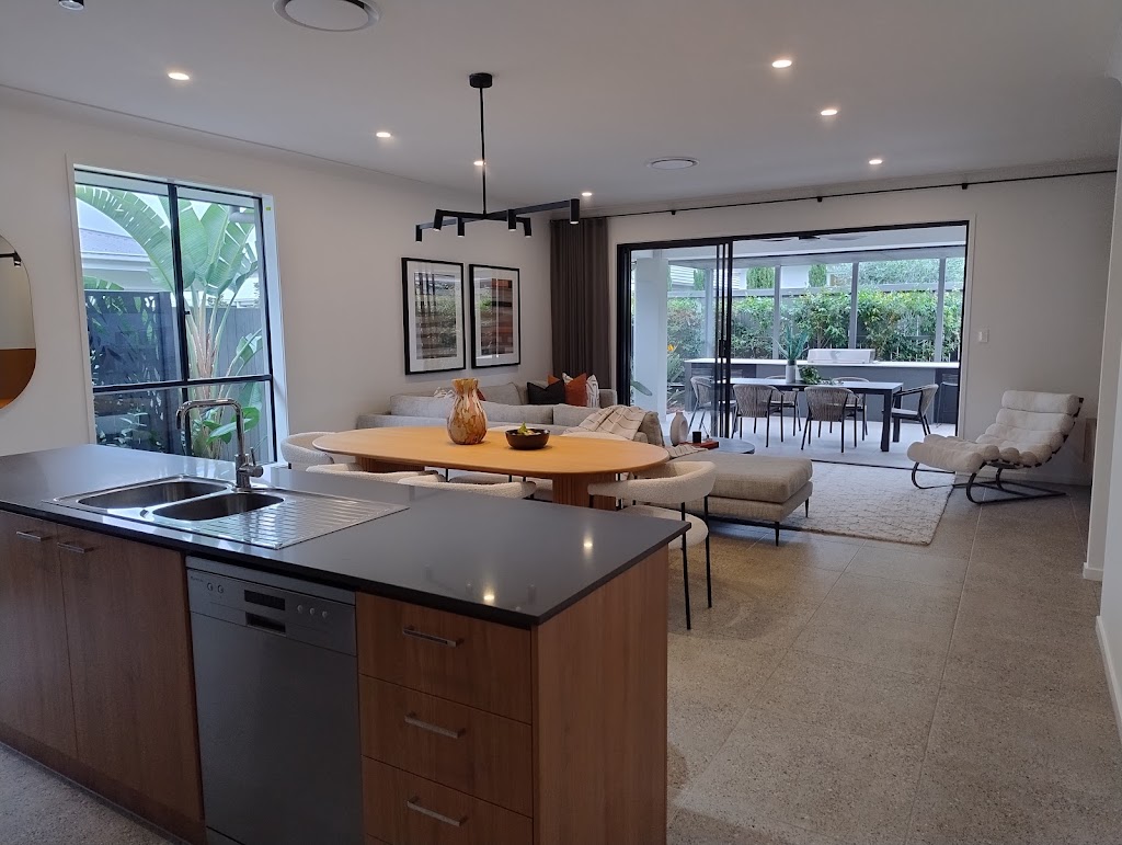 Clarendon Homes Everleigh Display Centre | 29 Tuscan Cct, Greenbank QLD 4124, Australia | Phone: (07) 3387 1490