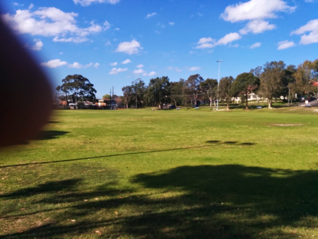 Hughes Park | park | Westfield St, Earlwood NSW 2206, Australia