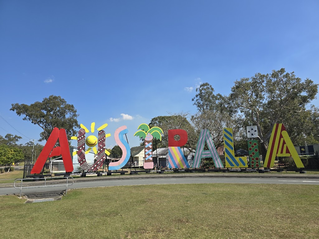 Aussie Backyard Tours | 32 Denman St, Greenslopes QLD 4120, Australia | Phone: 0430 552 032