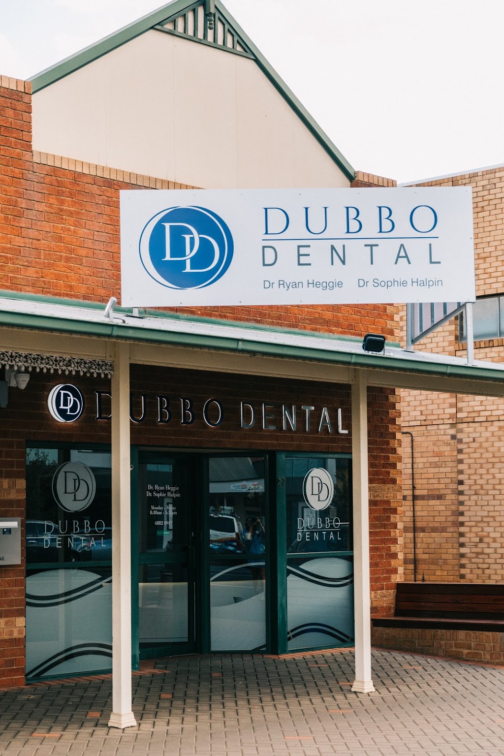 Dubbo Dental | 1/27 Bultje St, Dubbo NSW 2830, Australia | Phone: (02) 6882 0949
