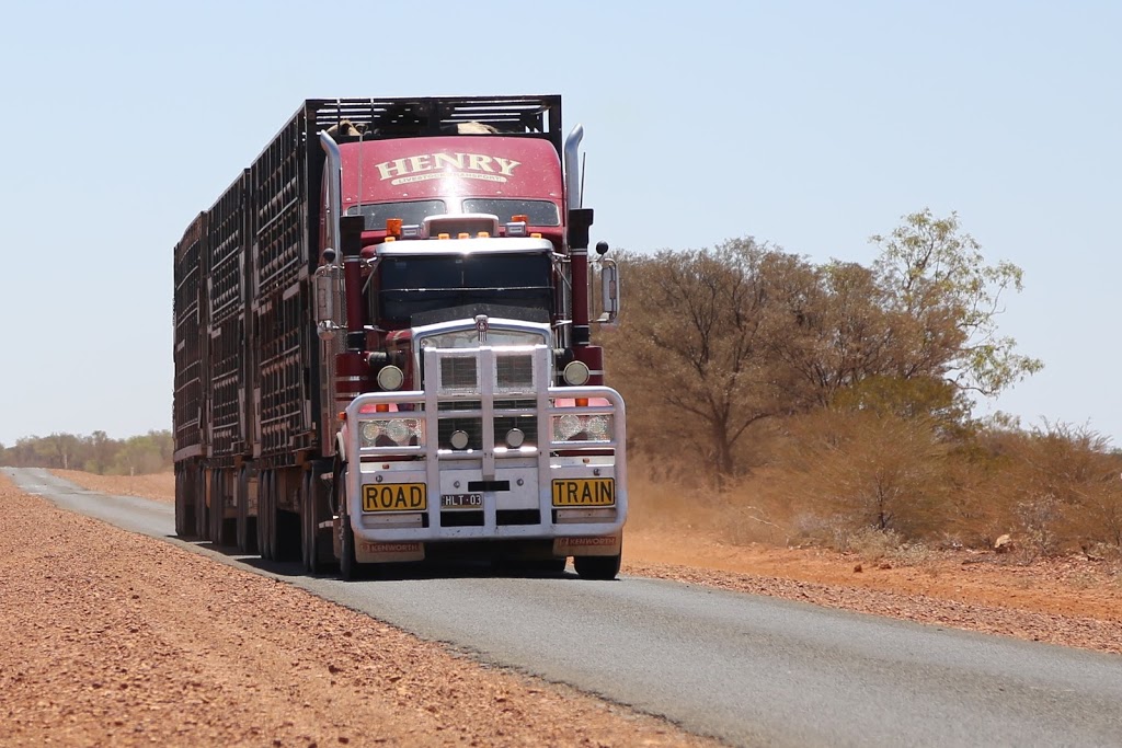 Henry Livestock Transport | moving company | Airport Dr, Injune QLD 4454, Australia | 0746225350 OR +61 7 4622 5350