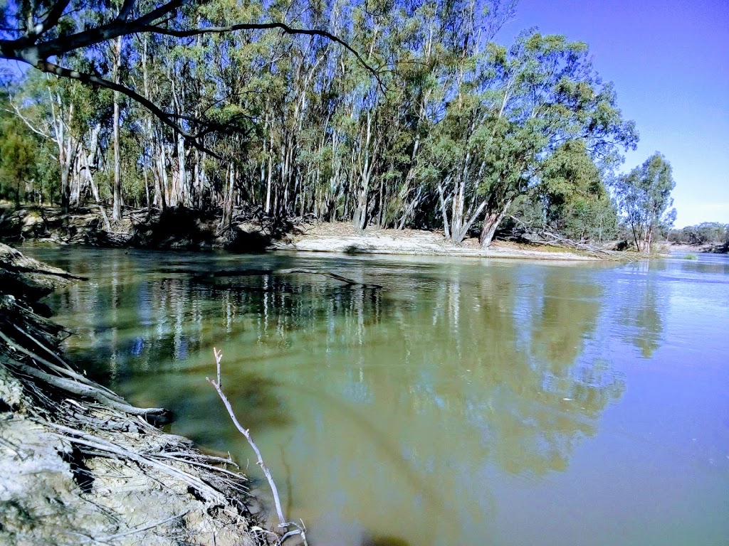 Gadsen Bend Park | park | Darwin Rd, Robinvale Irrigation District Section C VIC 3549, Australia | 131963 OR +61 131963