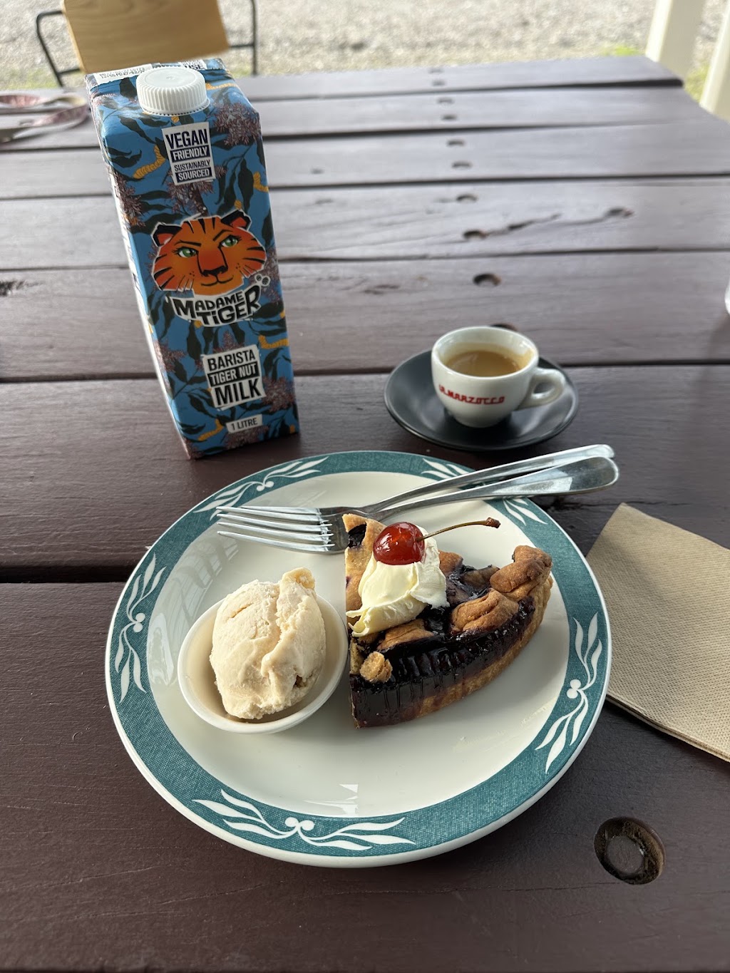 The Yarra Valley Pie Stop | 735 Maroondah Hwy, Coldstream VIC 3770, Australia | Phone: 0433 757 857