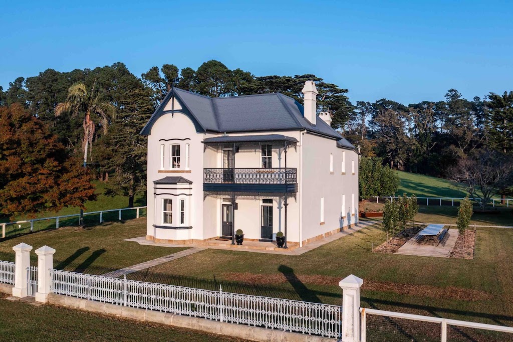 Glenworth House | 466 Kangaroo Valley Rd, Berry Mountain NSW 2535, Australia | Phone: 0401 454 127