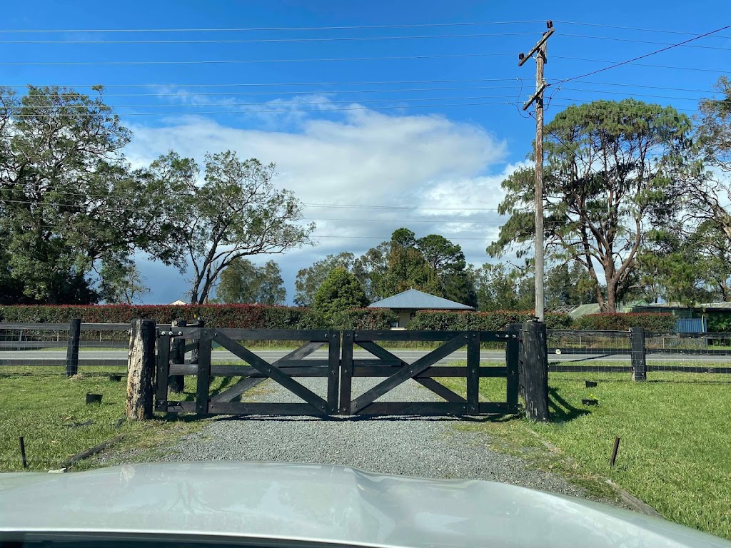 Connell Fencing & Excavation Pty Ltd | 240 Scotch Creek Rd, Millers Forest NSW 2324, Australia | Phone: 0421 555 604