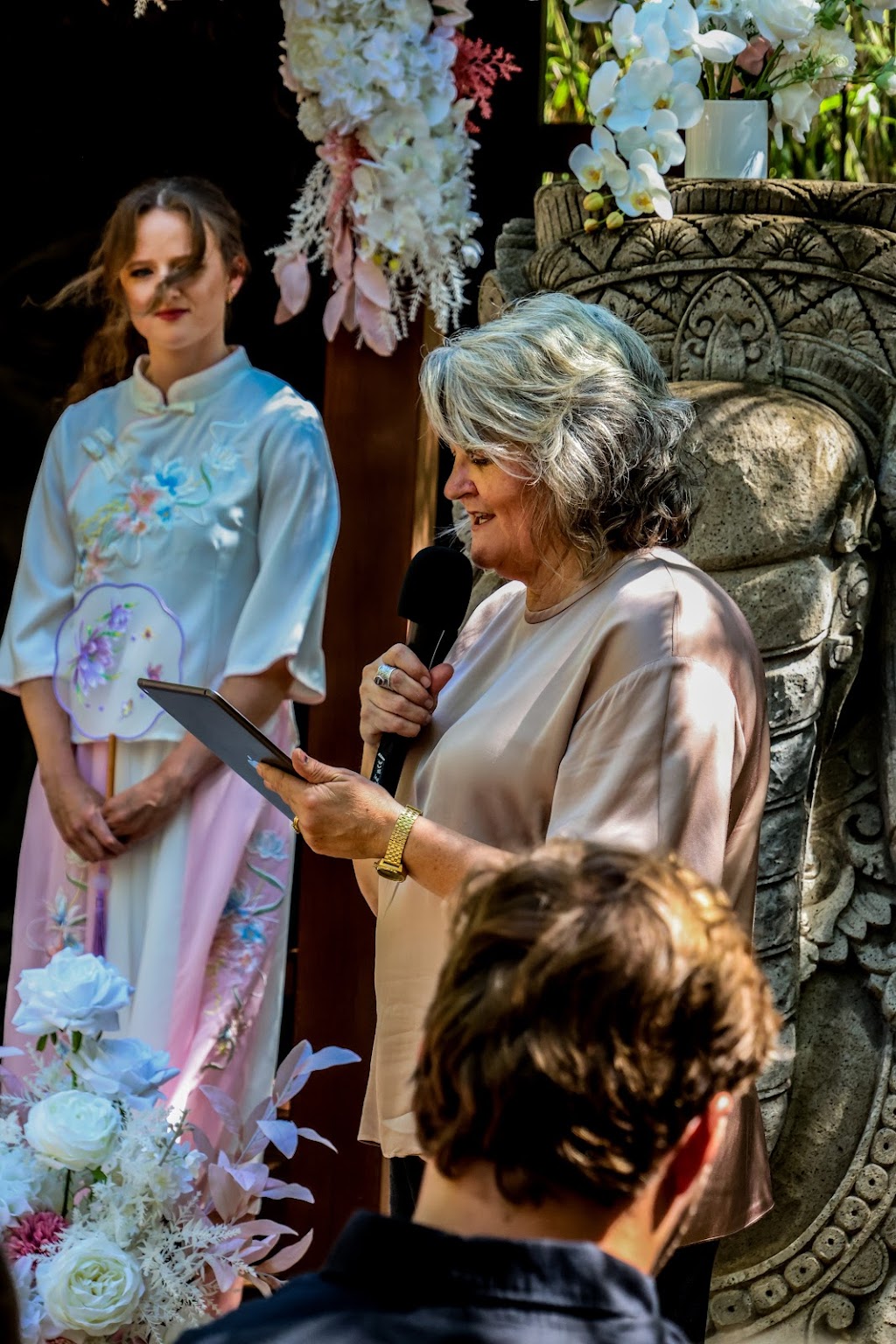 Groovy Kind of Love Celebrant | Brennan Rd, Hampton QLD 4352, Australia | Phone: 0427 260 867