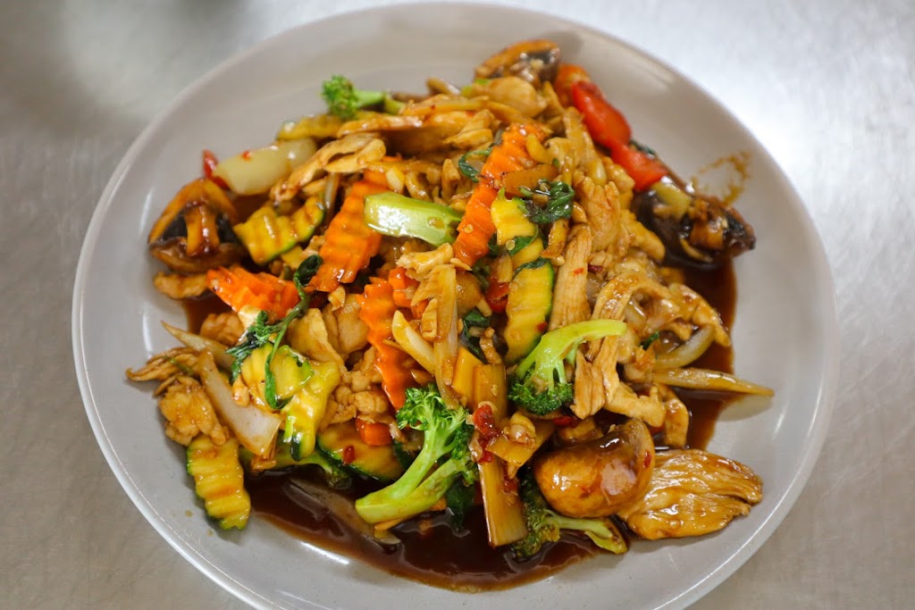Bunsom’s Aussie Thai Restaurant | Shop 1/226 Watkins Rd, Wangi Wangi NSW 2267, Australia | Phone: 0422 485 908