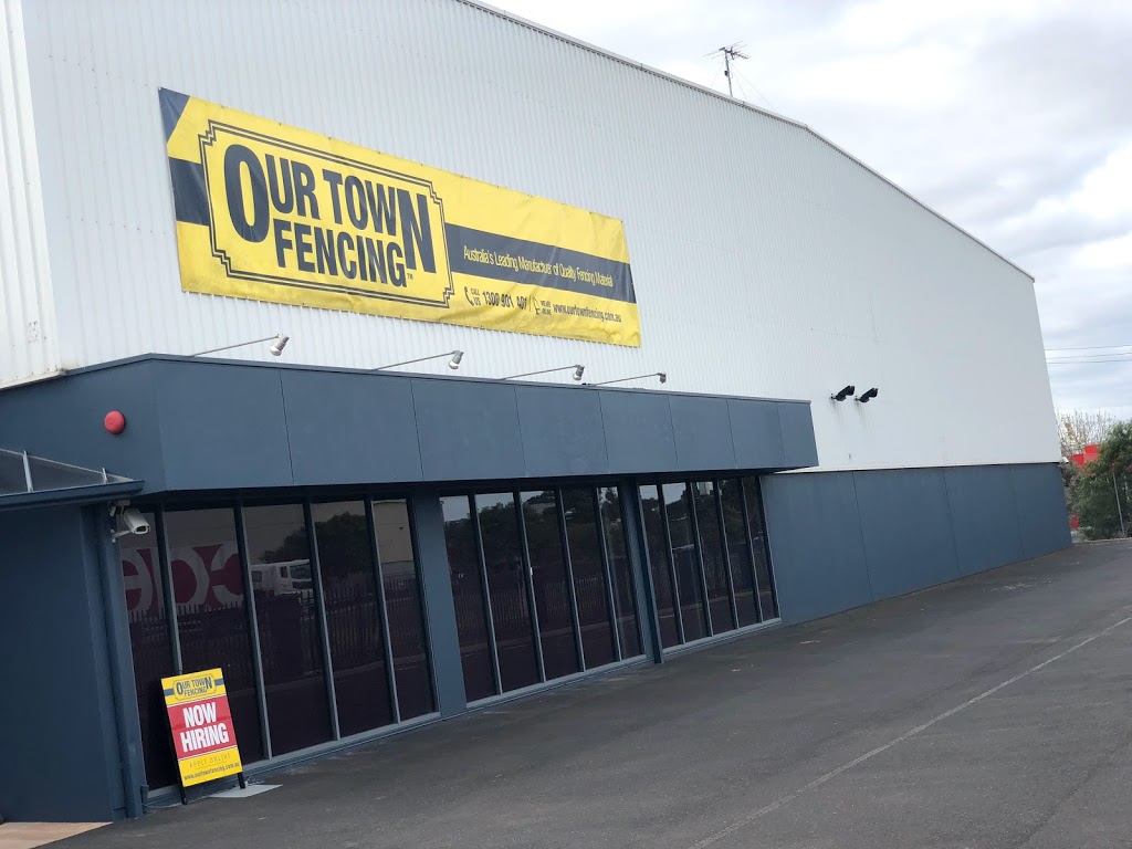 Our Town Fencing | 332 Boundary Rd, Derrimut VIC 3030, Australia | Phone: (03) 9369 4555