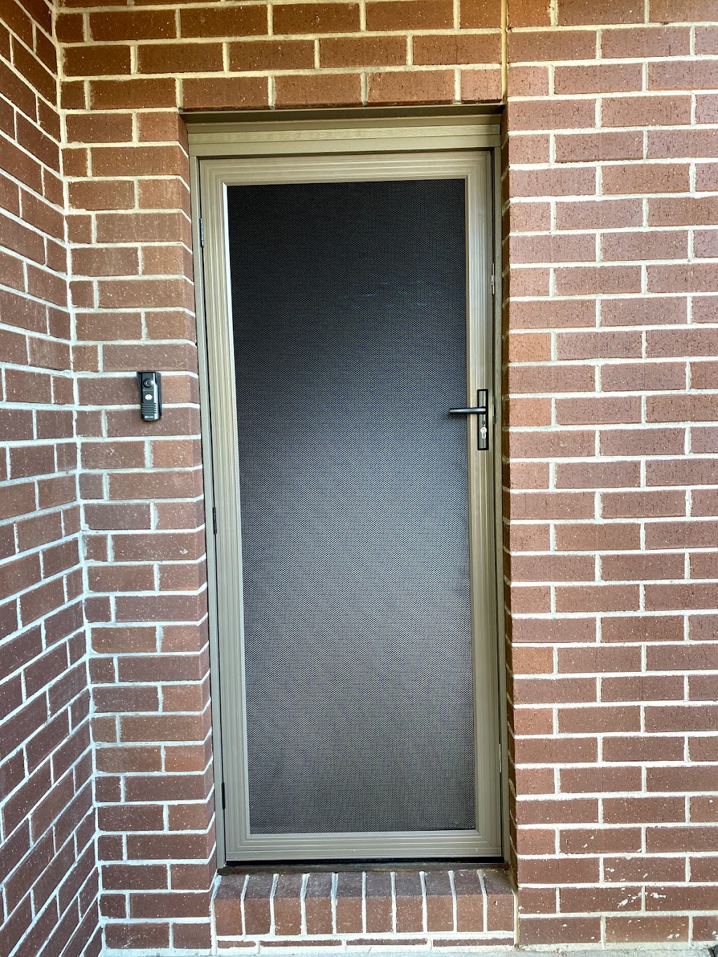 Roller Shutters R US: Roller Shutters Melbourne | general contractor | 7 Technical Dr, Craigieburn VIC 3064, Australia | 1800881691 OR +61 1800 881 691