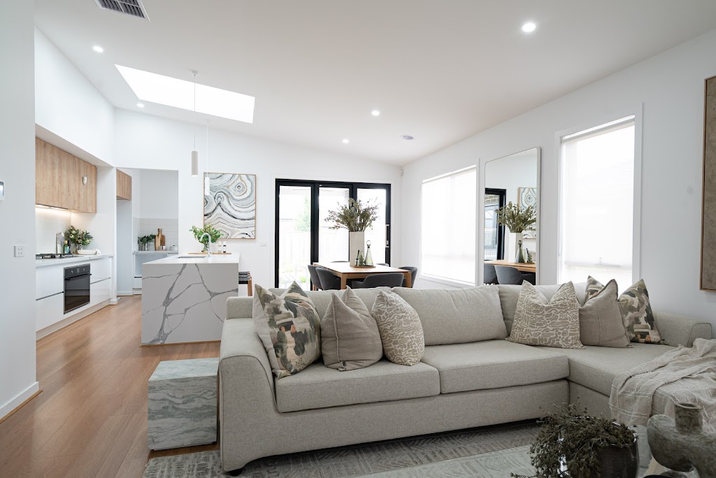 Aston Homes - Exford Waters Display Home Centre | 13 Riversdale Bvd, Weir Views VIC 3338, Australia | Phone: 0417 990 999