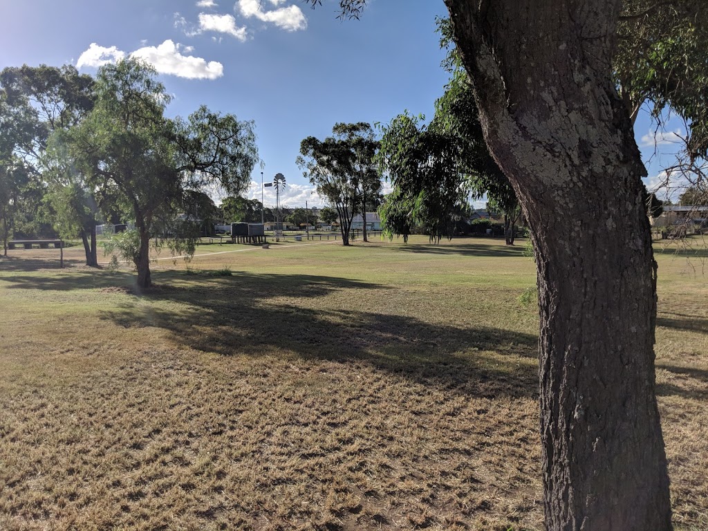 Windmill Park | park | Denham St, Peranga QLD 4352, Australia
