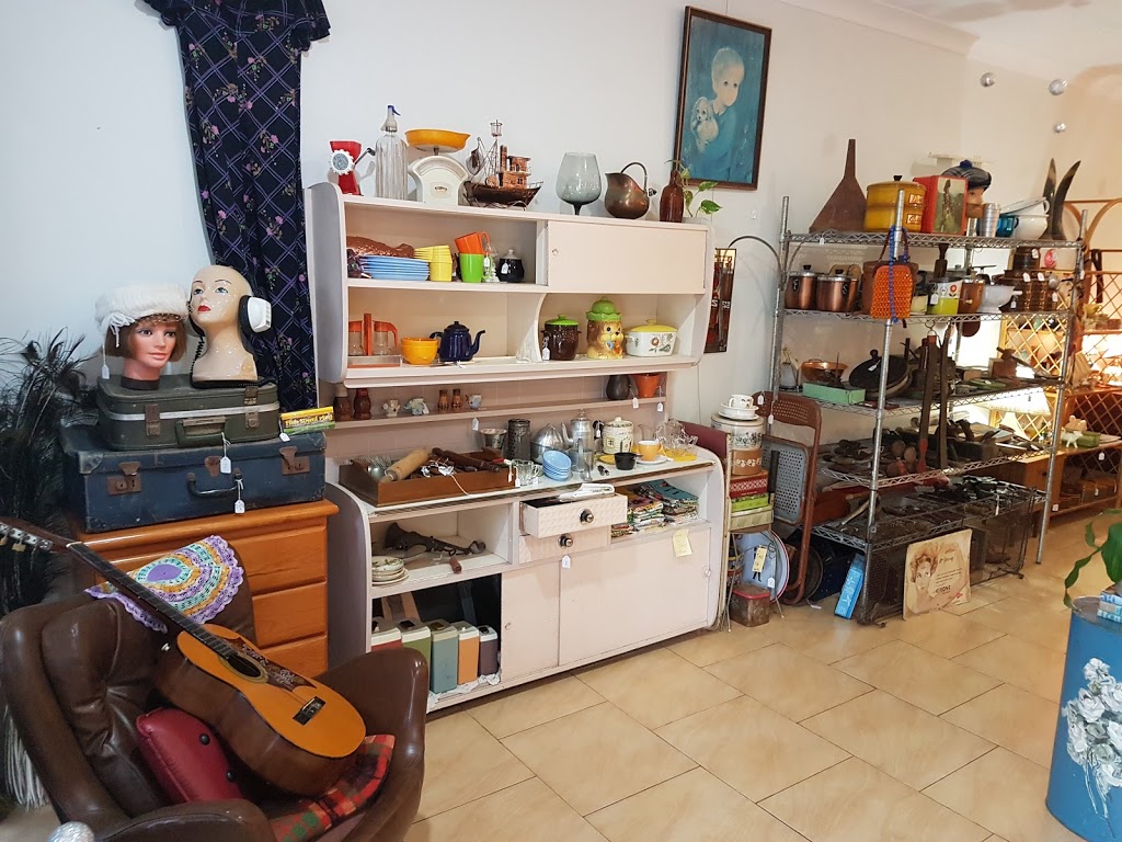Space & Oddity Vintage Store | 3/486 Charlton Esplanade, Torquay QLD 4655, Australia | Phone: 0414 758 841