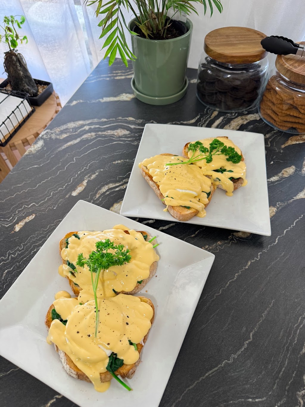 Shamrock Cafe Greenethorpe | 2 Collon St, Greenethorpe NSW 2809, Australia | Phone: 0401 931 606