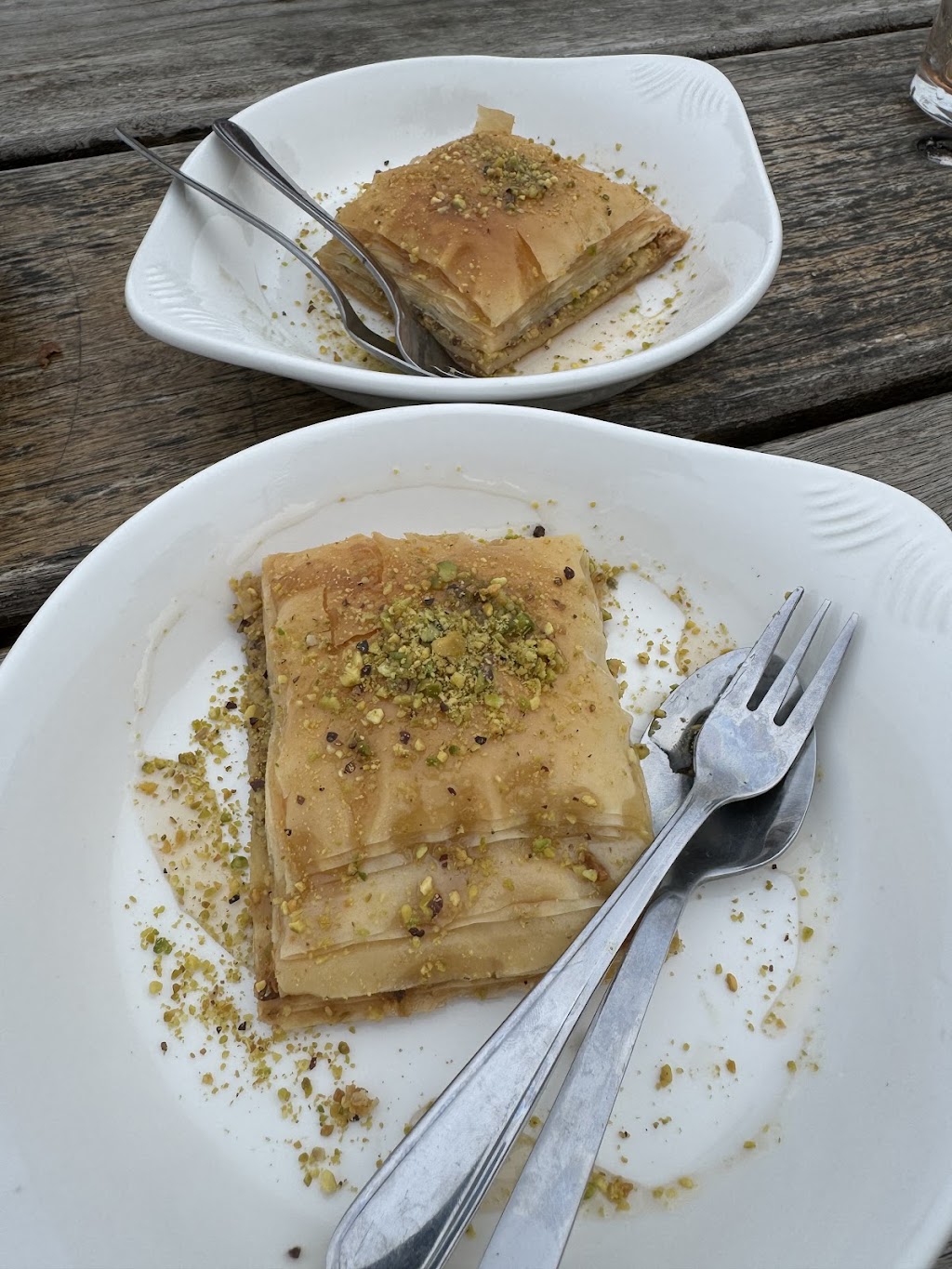 Afrin Restaurant | 1 Rudder St, Red Rock NSW 2456, Australia | Phone: 0493 575 182