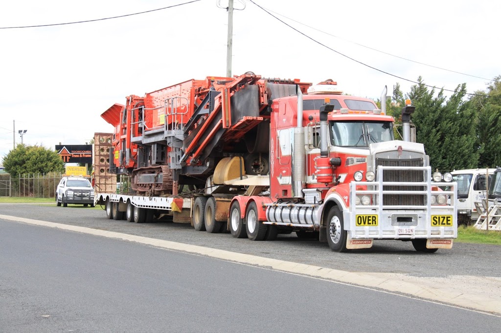 Frontier Transport Pty Ltd | 2 & 3/343 MacKenzie St, Middle Ridge QLD 4350, Australia | Phone: 0417 454 314