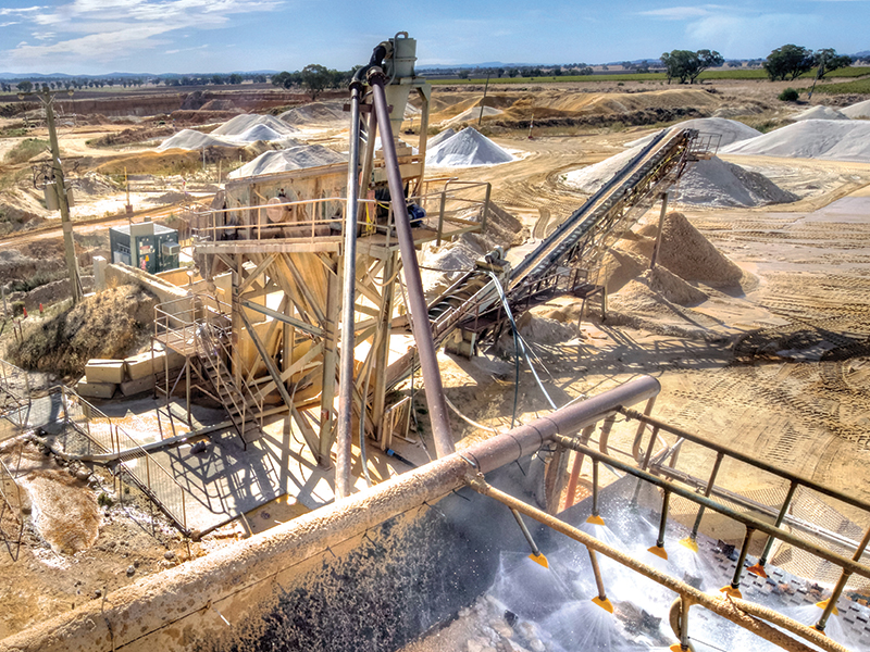 Benedict Sands Cowra Quartz | 256 Glenlogan Rd, Cowra NSW 2794, Australia | Phone: (02) 6341 3888