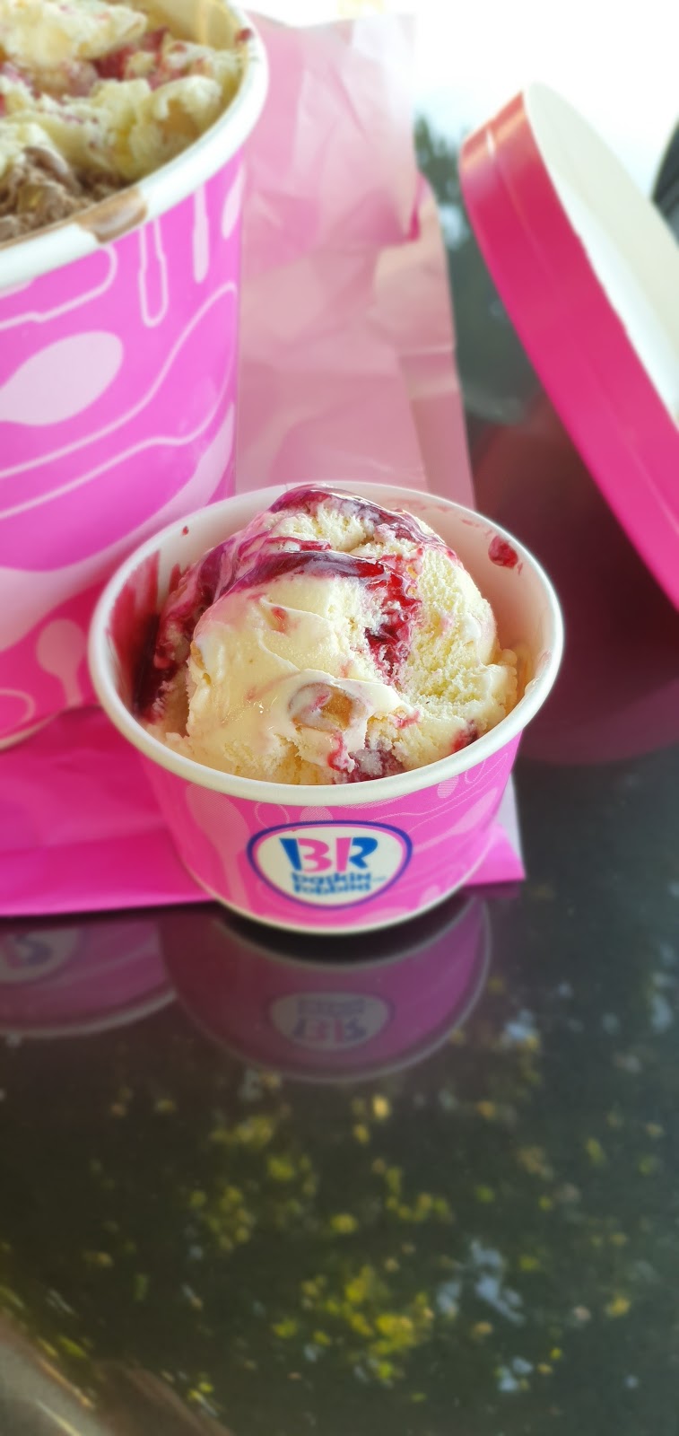 Baskin-Robbins | bakery | 1/359 Gympie Rd, Kedron QLD 4031, Australia | 0733505733 OR +61 7 3350 5733