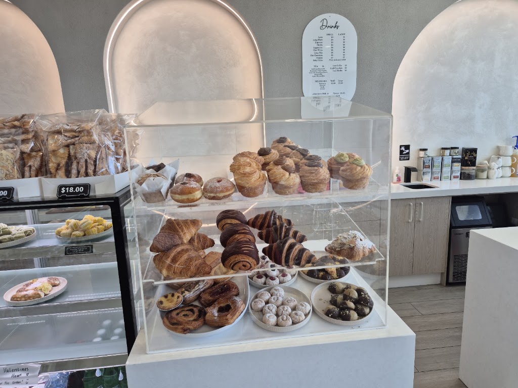 BELLA CAFE AND DINING | 10/220 Chapel Rd, Keysborough VIC 3173, Australia | Phone: 0402 397 848