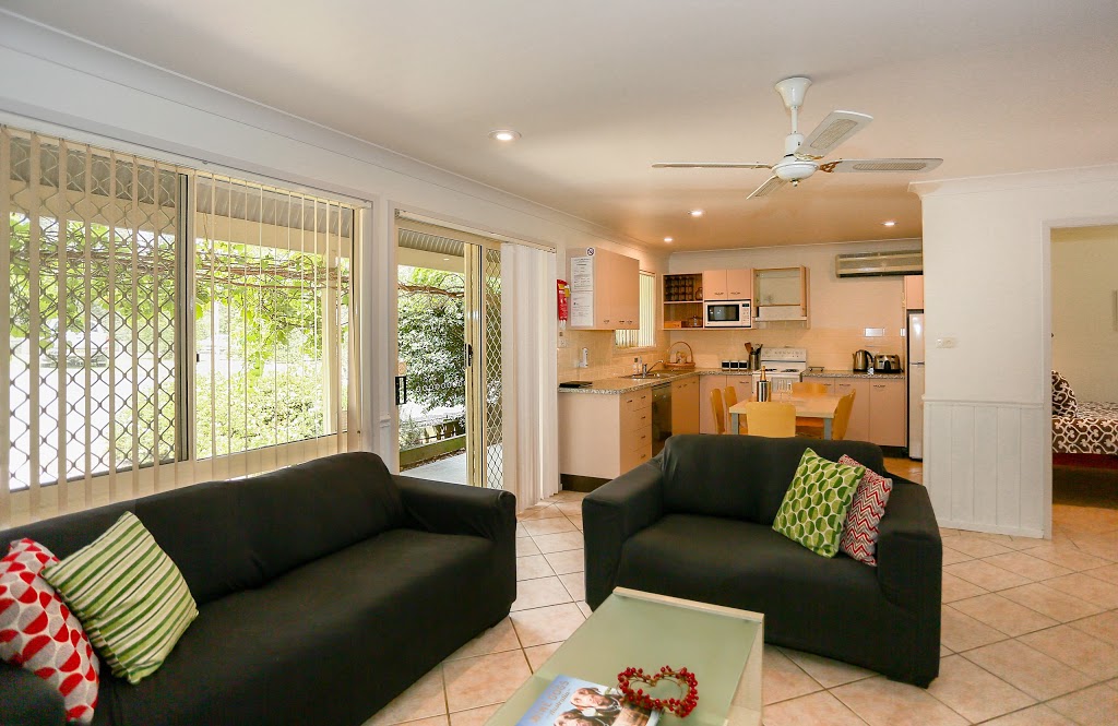 Misty Glen Wines and Cottage Hunter Valley | 293 Deasys Rd, Pokolbin NSW 2320, Australia | Phone: (02) 4998 7781