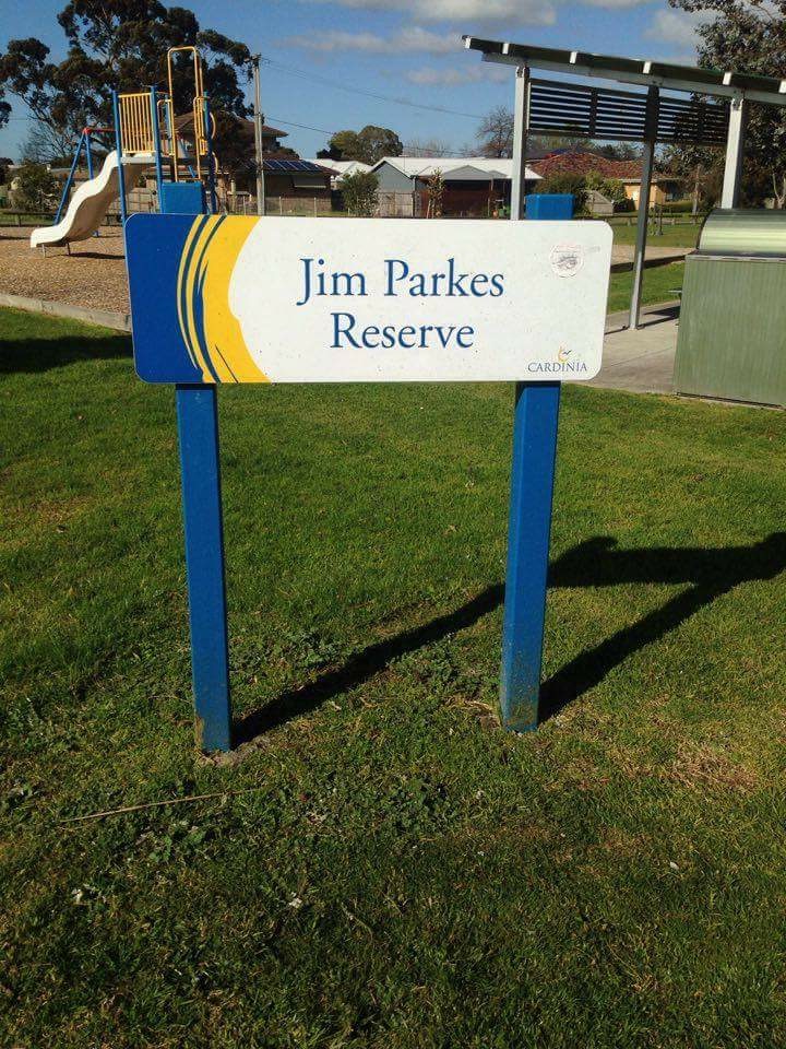 Jim Parkes Reserve | park | 4-6 Souter St, Beaconsfield VIC 3807, Australia