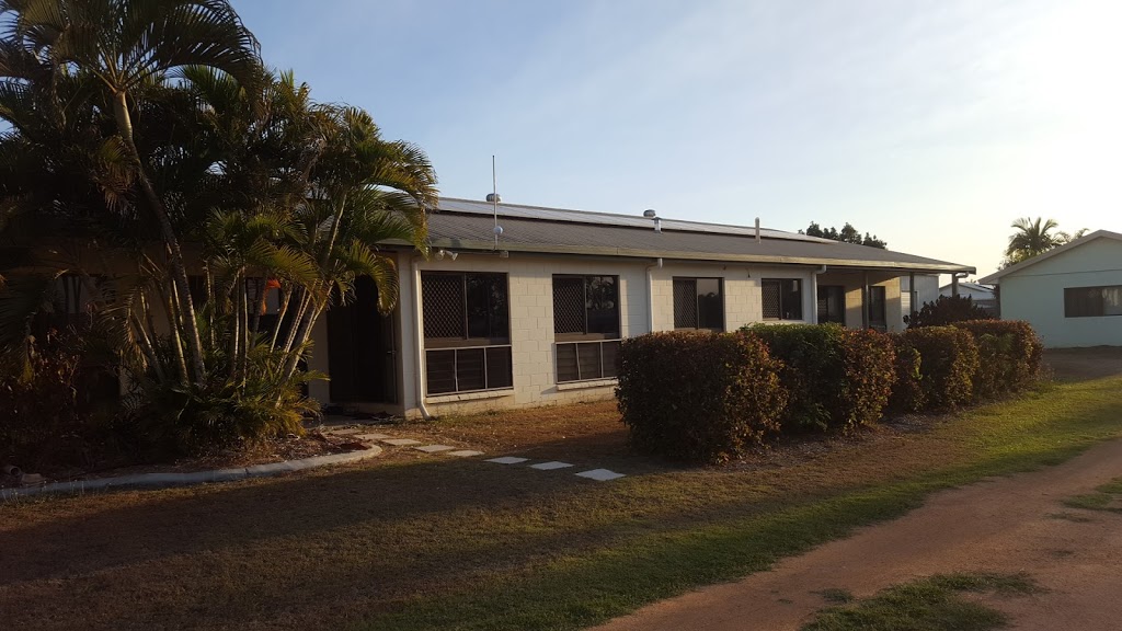 Willows Lodge Christian Student Accommodation | 38 Canterbury Rd, Kirwan QLD 4817, Australia
