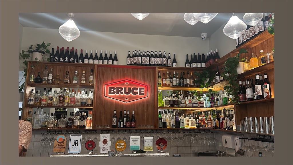 Bruce Bar | Currumbin QLD 4223, Australia | Phone: 0455 341 122