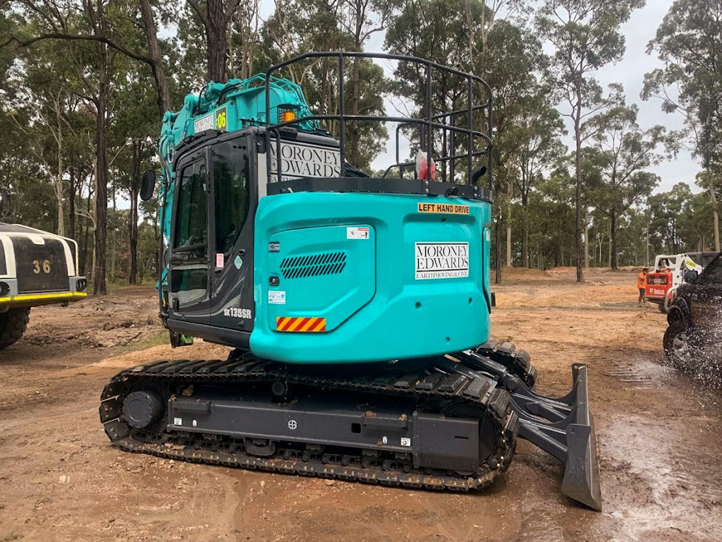 Moroney Edwards Earthmoving & Civil Newcastle | Zone 15/57 Tourle St, Mayfield NSW 2304, Australia | Phone: 0422 247 270