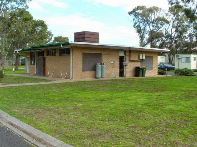 Nhill Caravan Park | rv park | 93 Victoria St, Nhill VIC 3418, Australia | 0353911683 OR +61 3 5391 1683