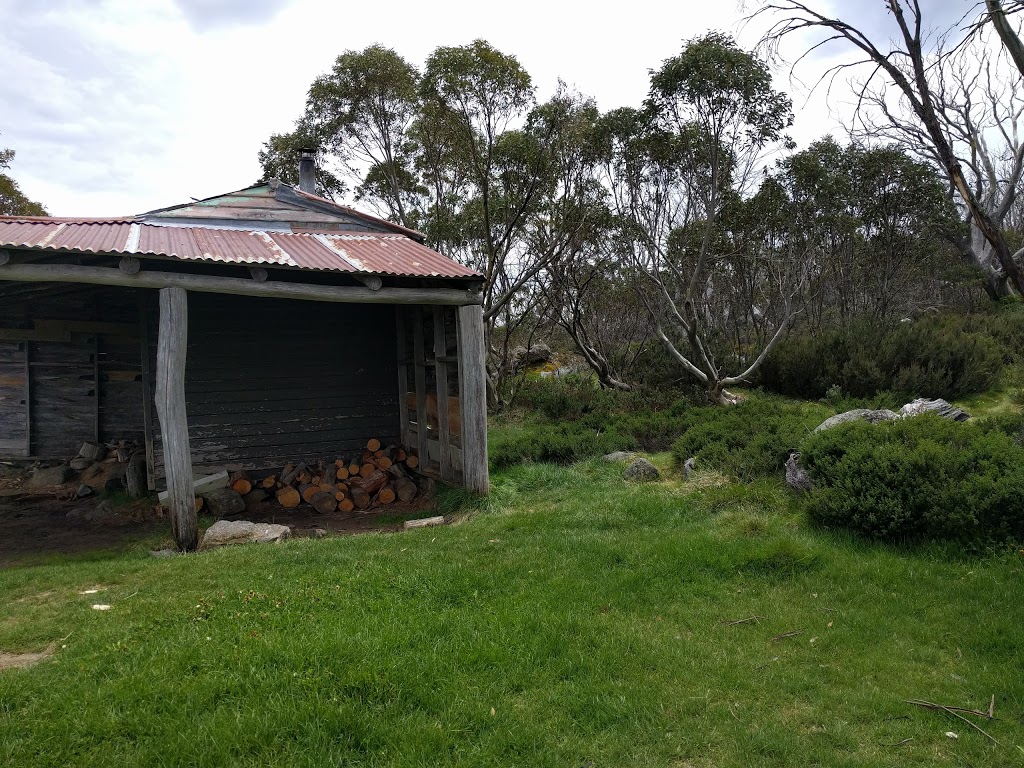 Pretty Valley Hut & Camping Area | campground | Pretty Valley Rd, Falls Creek VIC 3699, Australia | 131963 OR +61 131963