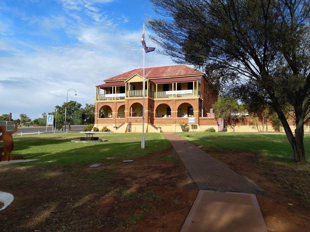 Cobar Memorial Services Club | 2 Marshall Street, Cobar NSW 2835, Australia | Phone: (02) 6836 2102