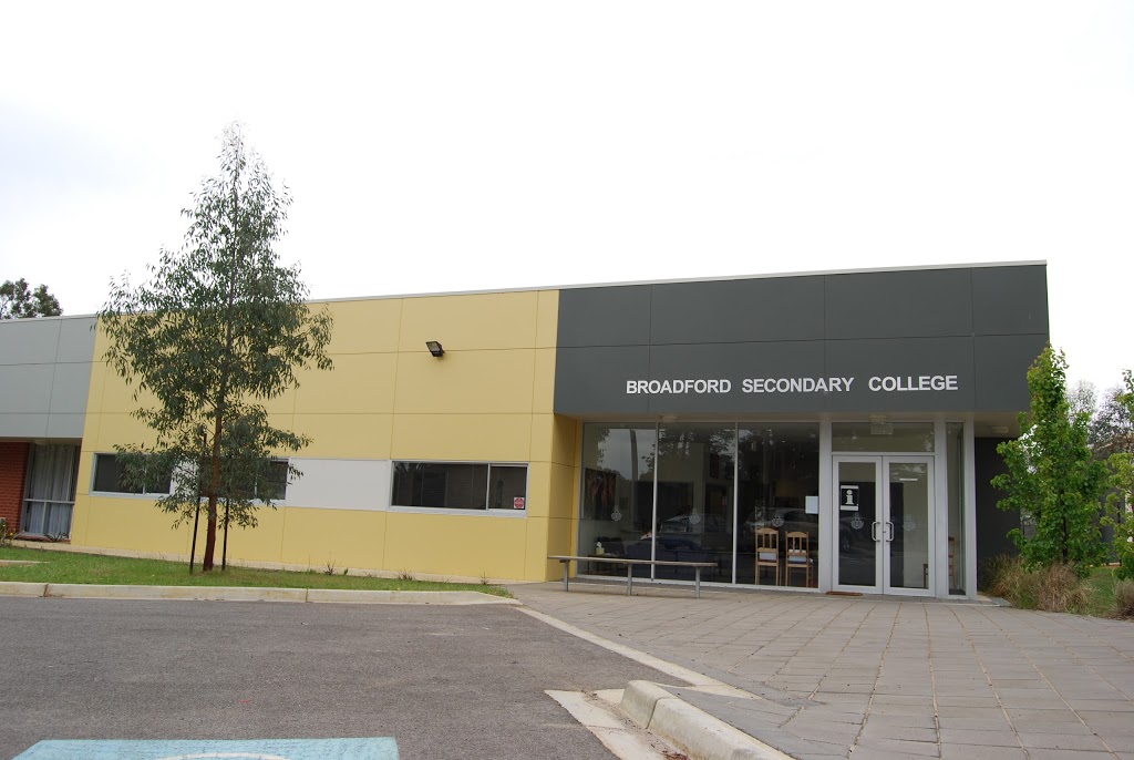 Broadford Secondary College | school | 2-12 Pinniger St, Broadford VIC 3658, Australia | 0357841200 OR +61 3 5784 1200
