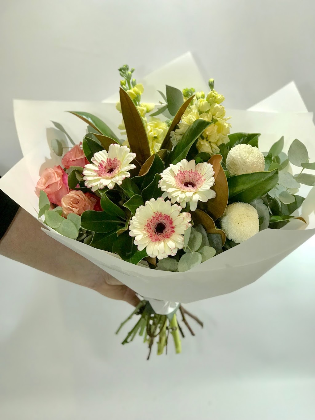 Grovedale Florist & Gift Shop | florist | 13A Peter St, Geelong VIC 3216, Australia | 0352441771 OR +61 3 5244 1771