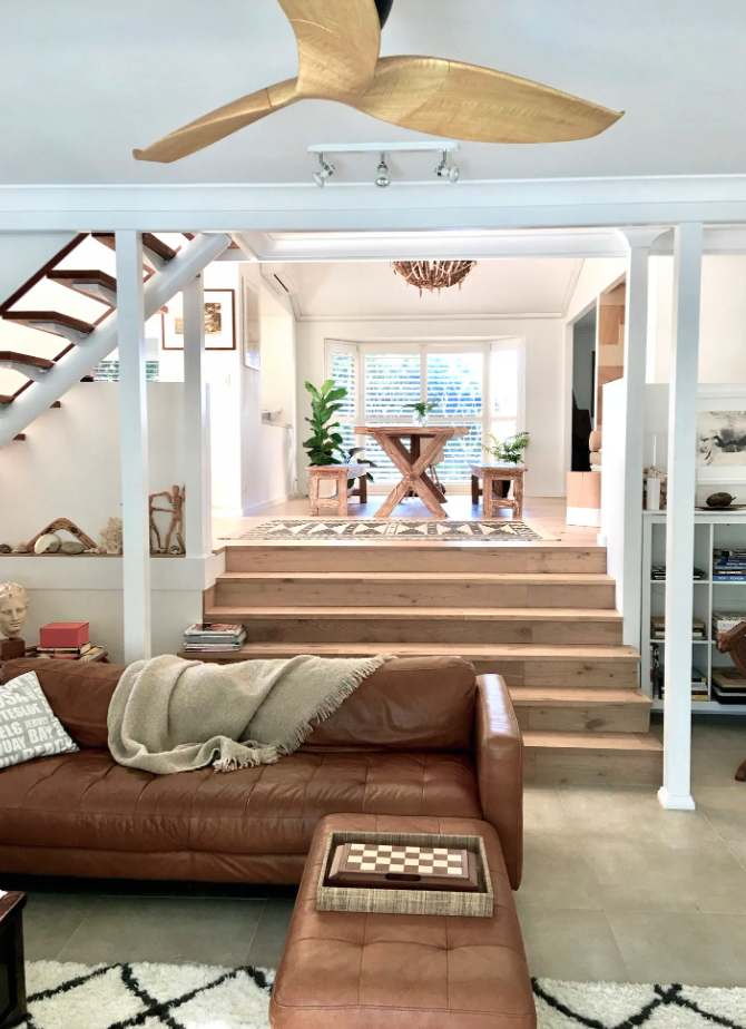 Byron Bay House | 9 Tallowood Cres, Byron Bay NSW 2481, Australia | Phone: 0434 560 150