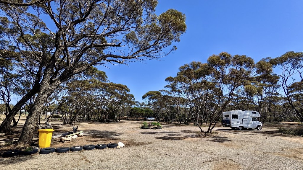 SALMON GUMS COMMUNITY CARAVAN PARK | Salmon Gums WA 6445, Australia | Phone: 0467 880 443