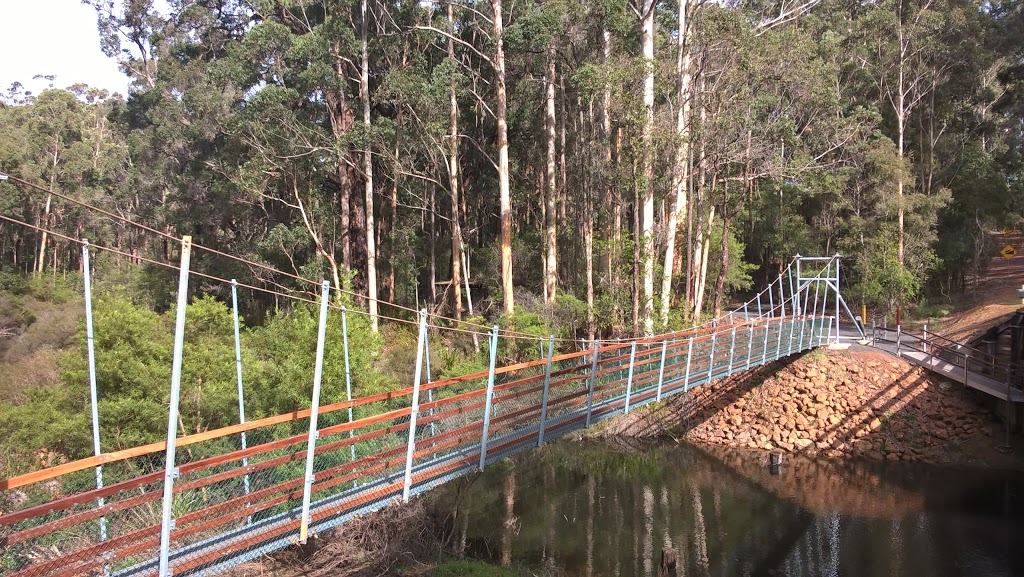 One Tree Bridge Chalets | real estate agency | 2050 Graphite Road, Manjimup WA 6258, Australia | 0897771196 OR +61 8 9777 1196