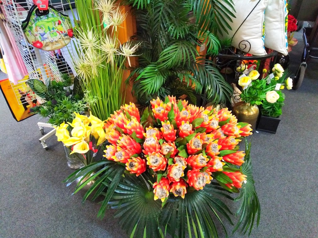 Lee Rowans Gardenworld | store | 72 Pacific Hwy, Ourimbah NSW 2258, Australia | 0243622822 OR +61 2 4362 2822