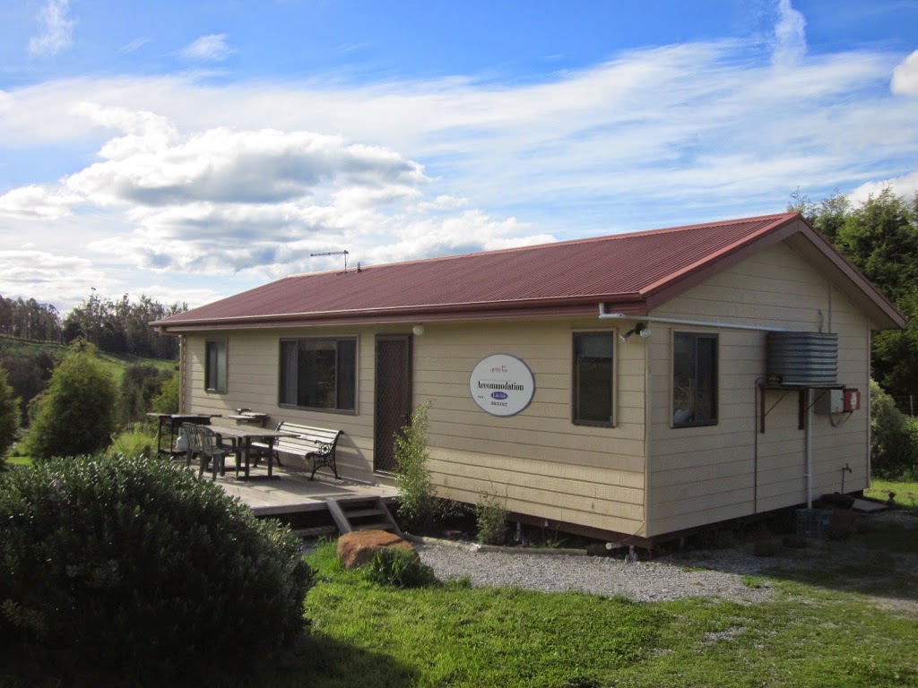 Cherry Top Accommodation | lodging | 81 Lalla Rd, Lilydale TAS 7268, Australia | 0363951167 OR +61 3 6395 1167