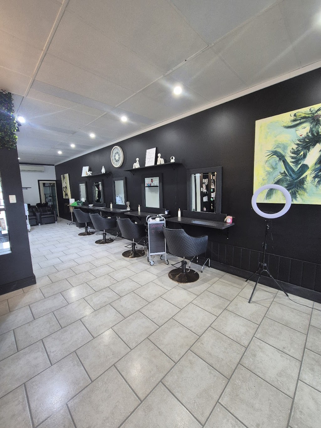 Elysian Hair and Beauty Haven | 118 Fernhill Rd, Dalwood NSW 2335, Australia | Phone: 0434 126 640
