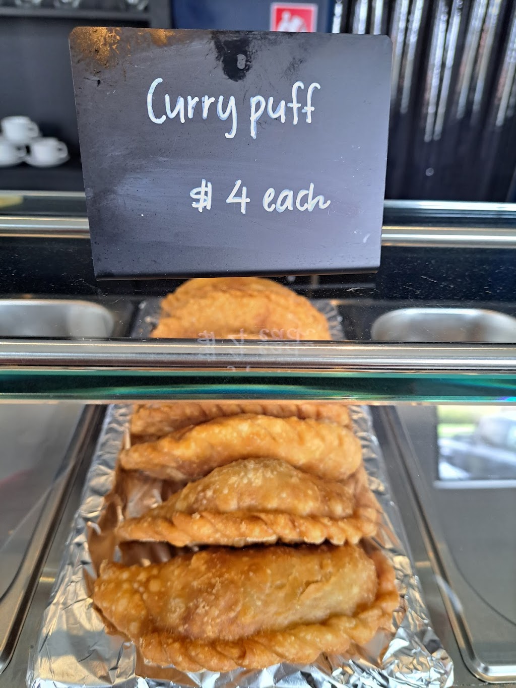 Jalan Jalan Eats | 11 St Cedars Grove, Lake Gardens VIC 3355, Australia | Phone: 0491 637 216