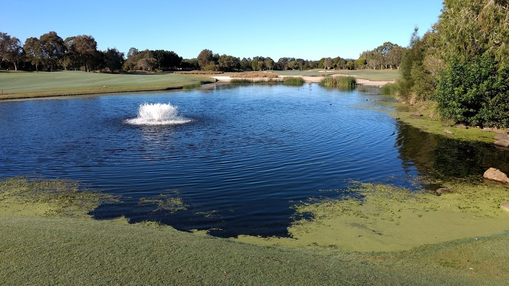 Lakelands Golf Course | parking | Merrimac QLD 4226, Australia | 0755106513 OR +61 7 5510 6513