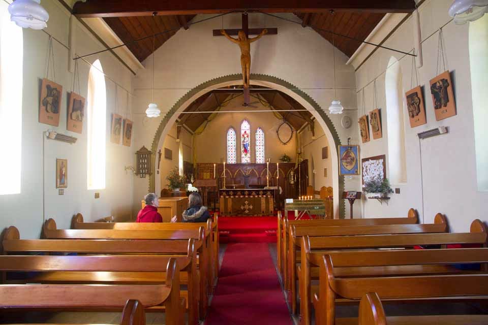 Christ Church Yankalilla with Shrine of Our Lady of Yankalilla | 132 Main S Rd, Yankalilla SA 5203, Australia | Phone: (08) 8323 9155