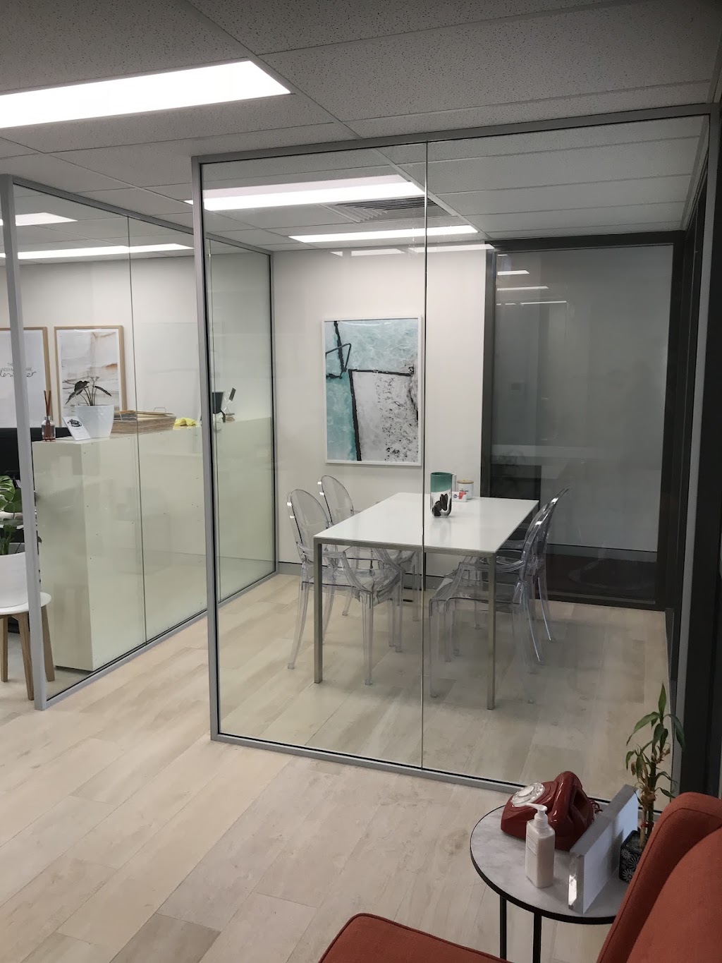 Casse Glass Pty Ltd | Unit O7 5/7 Hepher Rd, Campbelltown NSW 2560, Australia | Phone: 1300 063 300