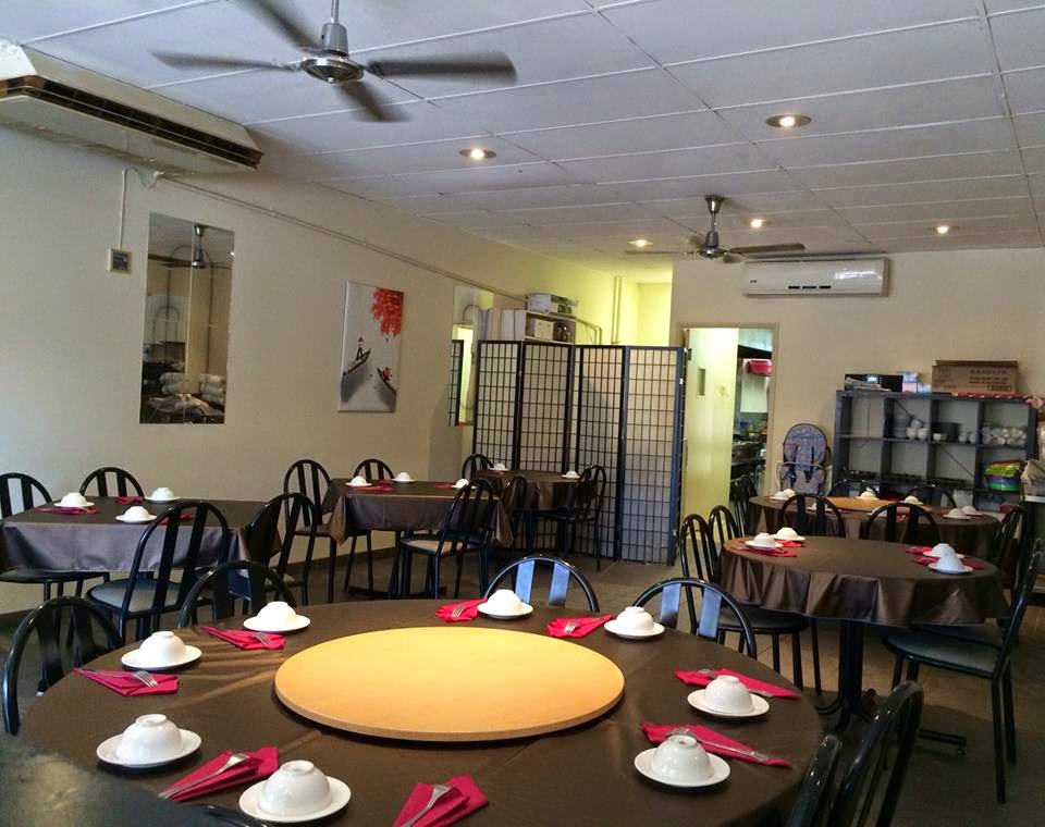 Diamond Restaurant | 39 Watland St, Springwood QLD 4127, Australia | Phone: (07) 3209 1285