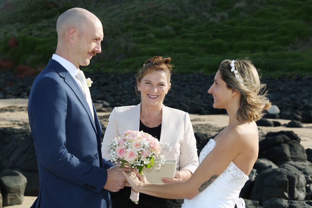 Elope to Phillip Island | 42 Boys Home Rd, Newhaven VIC 3925, Australia | Phone: 0412 339 795