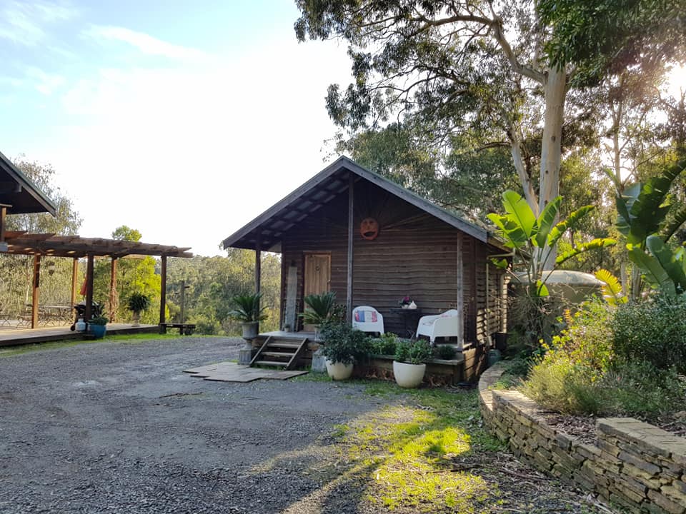 Rainy Hill Retreat | lodging | 95 Rainy Hill Rd, Cockatoo VIC 3781, Australia | 0425734264 OR +61 425 734 264
