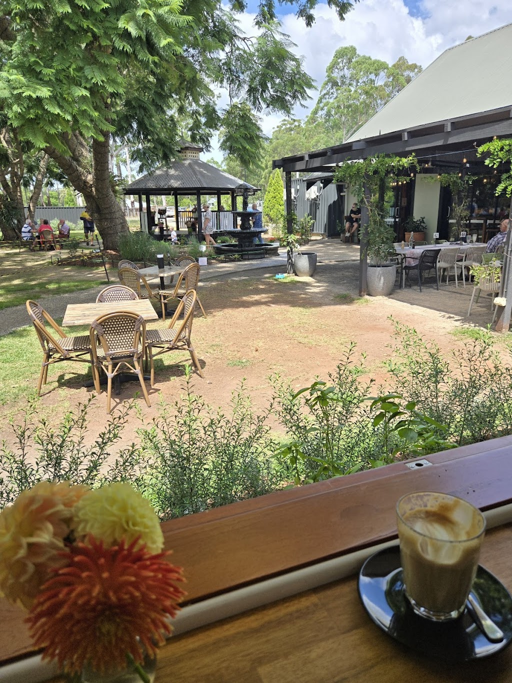 Wild Honey Café | 9913 New England Hwy, Cabarlah QLD 4352, Australia | Phone: (07) 4696 7215