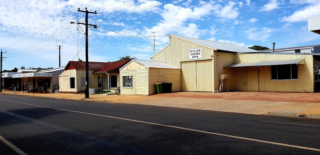 Gull Darkan Roadhouse | gas station | 9881 Coalfields Hwy, Darkan WA 6392, Australia | 0897361003 OR +61 8 9736 1003