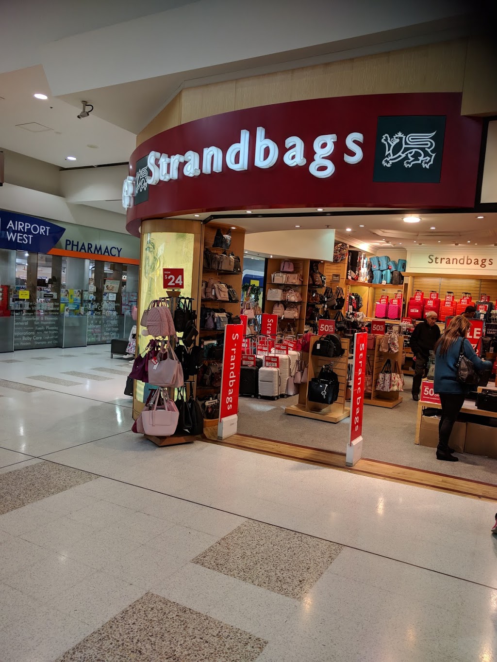 Strandbags | store | Louis St, Airport West VIC 3042, Australia | 0393386302 OR +61 3 9338 6302