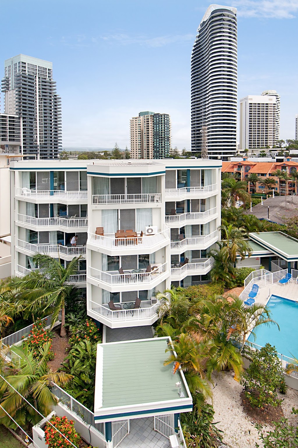 Santa Anne by the Sea | 15 Anne Ave, Broadbeach QLD 4218, Australia | Phone: (07) 5538 5455