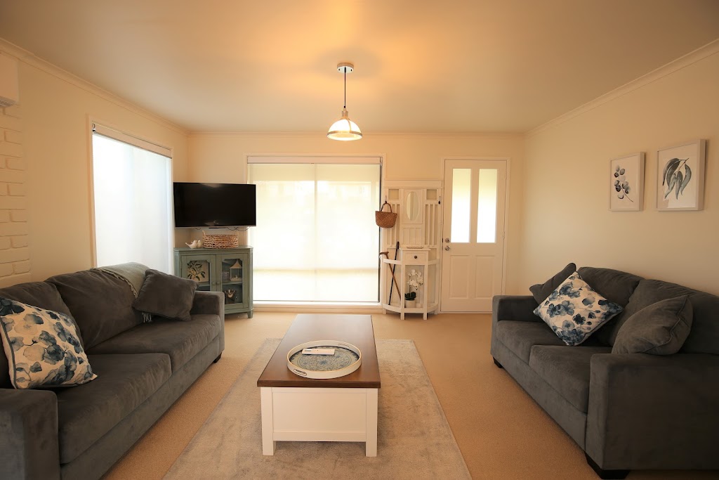 Bridgecroft Cottage - Cosy 2 bedroom cottage | Front Unit, Unit 1/7 Charles St, Richmond TAS 7025, Australia | Phone: 0439 481 293